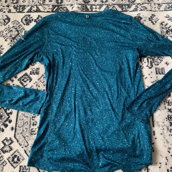 long sleeve nike galaxy dri fit top - Picture 5 of 5